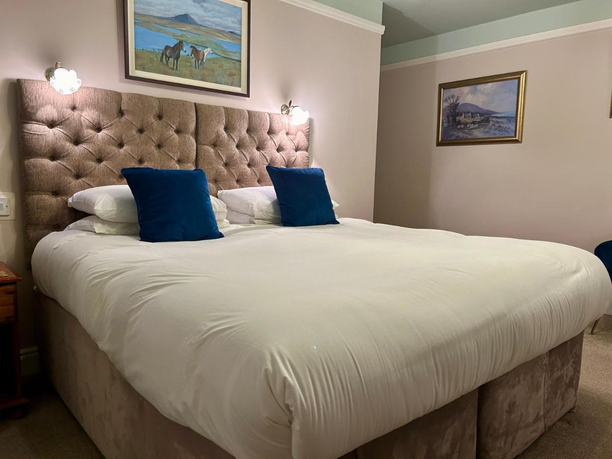 Buttermilk Lodge Guest Accommodation Клифден Экстерьер фото