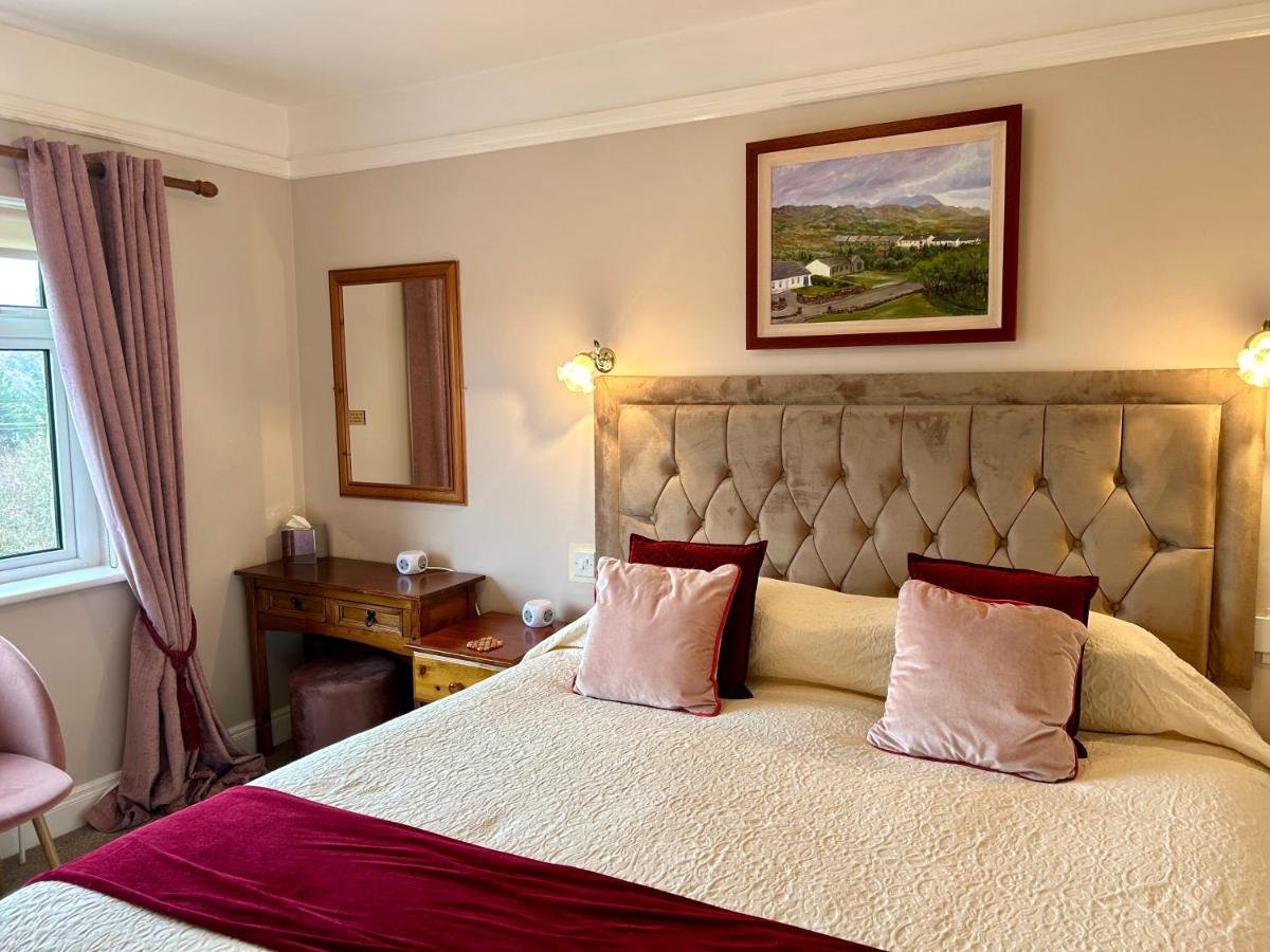 Buttermilk Lodge Guest Accommodation Клифден Экстерьер фото